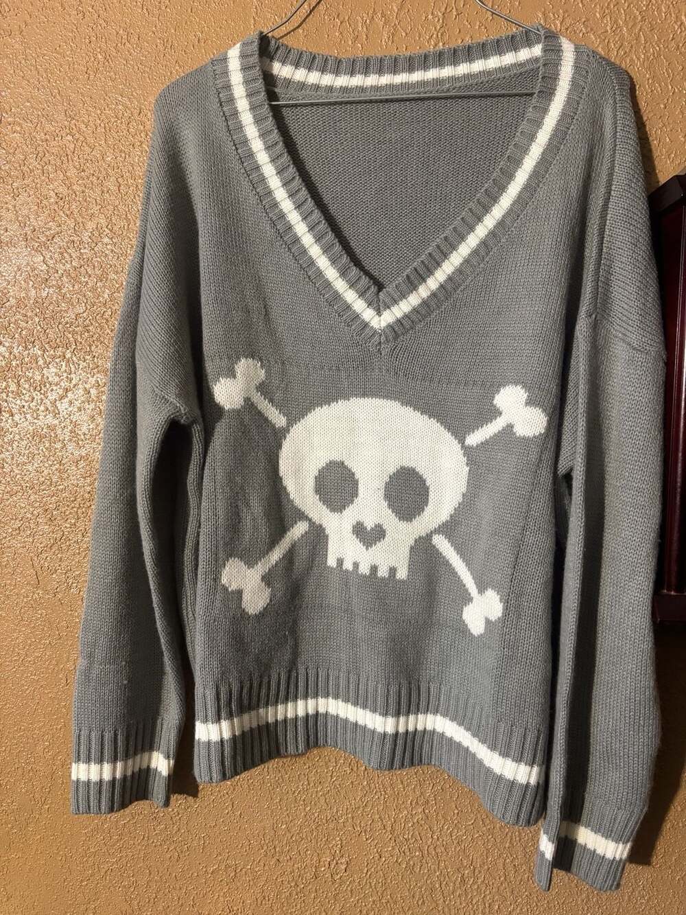 SHEIN Curve V-Neck Skull and Crossbones Sweater Grey White Size 0XL